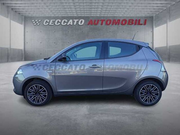 Lancia Ypsilon 1l