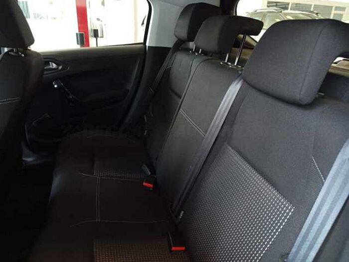 Peugeot 208 1.2l
