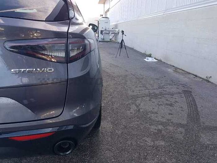 Alfa Romeo Stelvio 2.1l