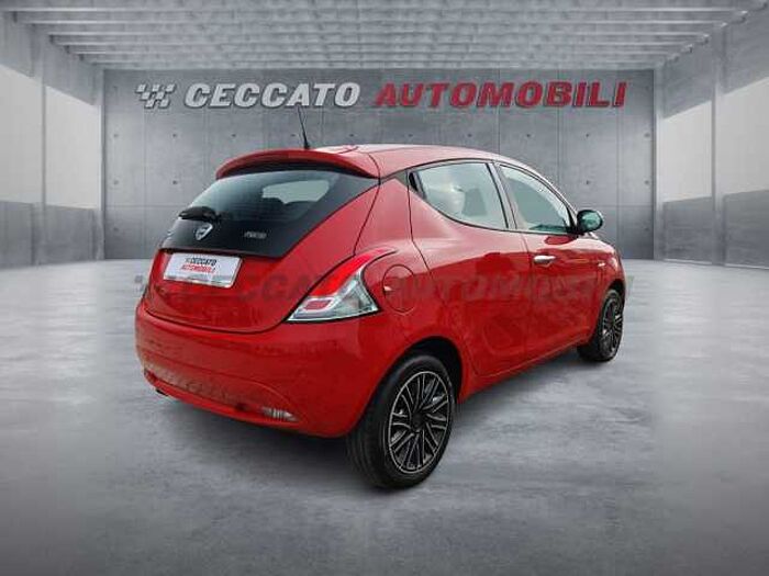 Lancia Ypsilon 1l