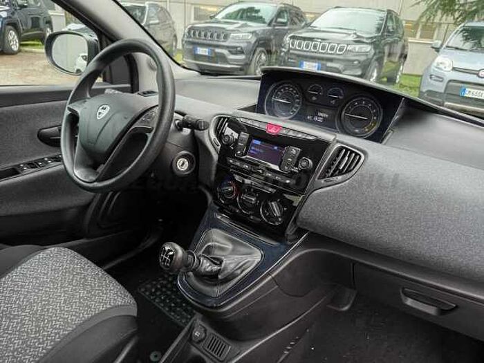 Lancia Ypsilon 1l