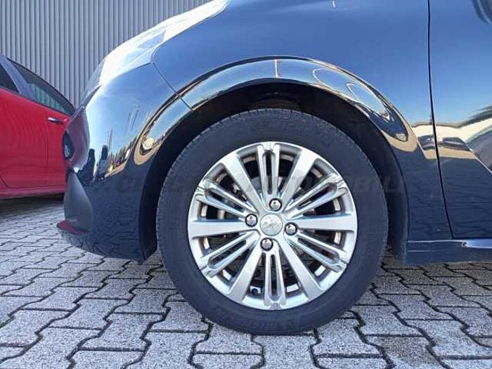 Peugeot 208 1.2l