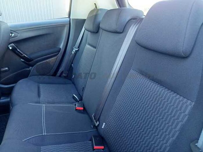 Peugeot 208 1.2l