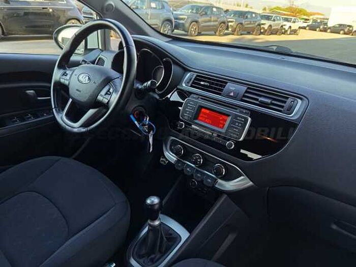Kia Rio 1.2l