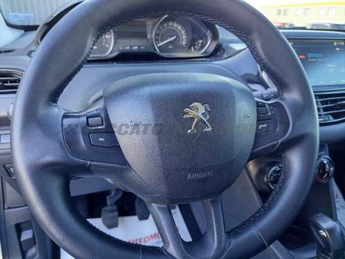 Peugeot 208 1.2l