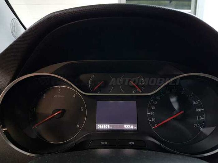 Opel Crossland X 1.6l