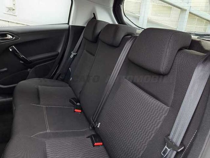 Peugeot 208 1.2l