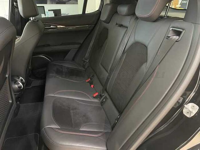 Alfa Romeo Stelvio 2.1l