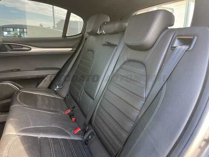 Alfa Romeo Stelvio 2.1l