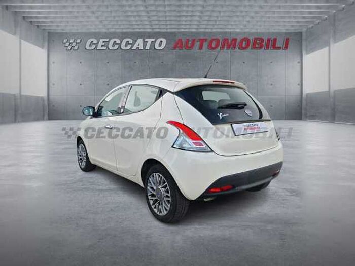 Lancia Ypsilon 1.2l
