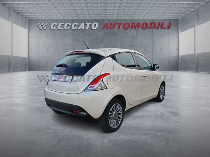Lancia Ypsilon 1.2l