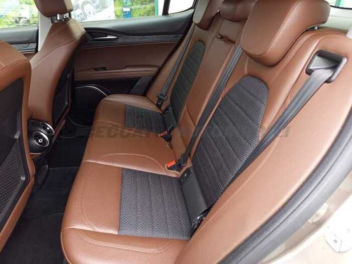 Alfa Romeo Stelvio 2.1l