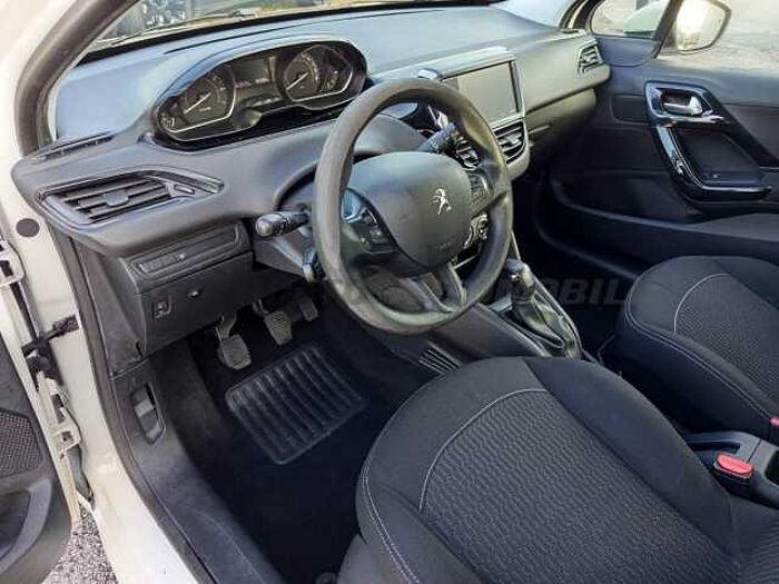 Peugeot 208 1.2l