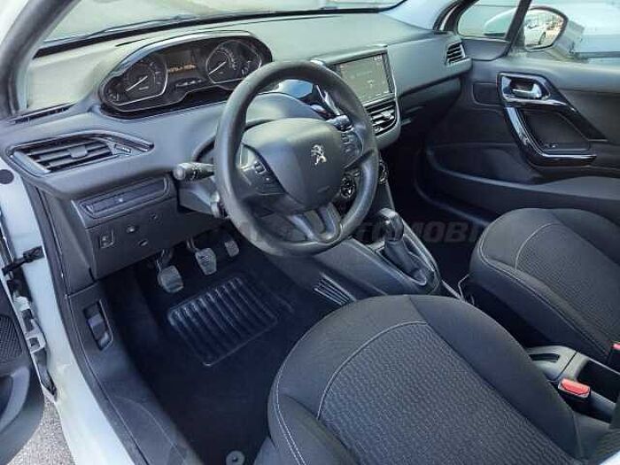 Peugeot 208 1.2l