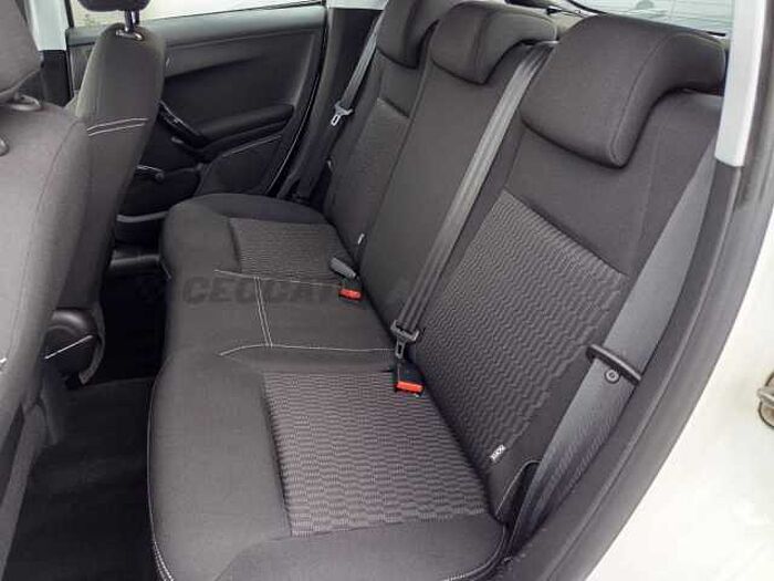 Peugeot 208 1.2l