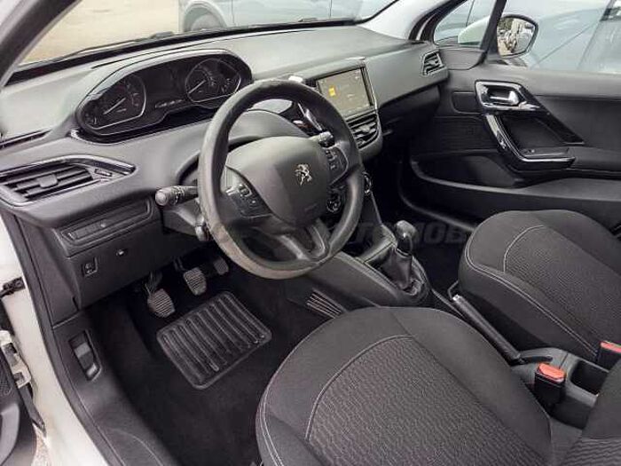 Peugeot 208 1.2l