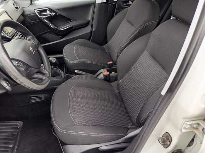 Peugeot 208 1.2l