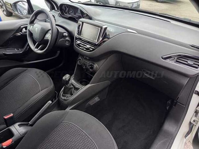 Peugeot 208 1.2l