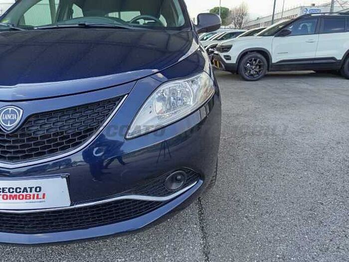 Lancia Ypsilon 1.2l