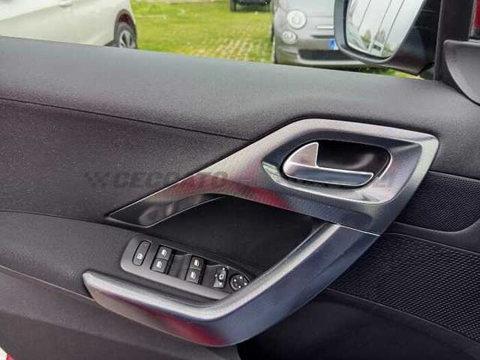 Peugeot 2008 1.2l