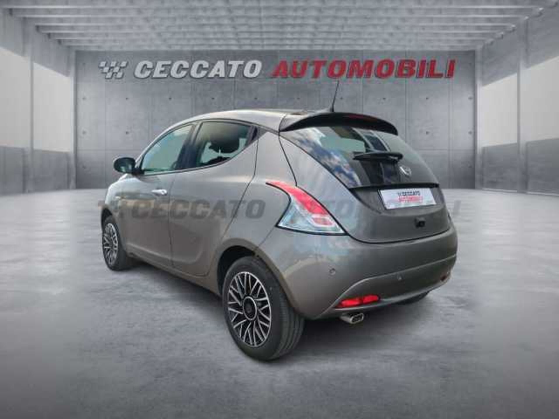 Lancia Ypsilon 1.0l - grey