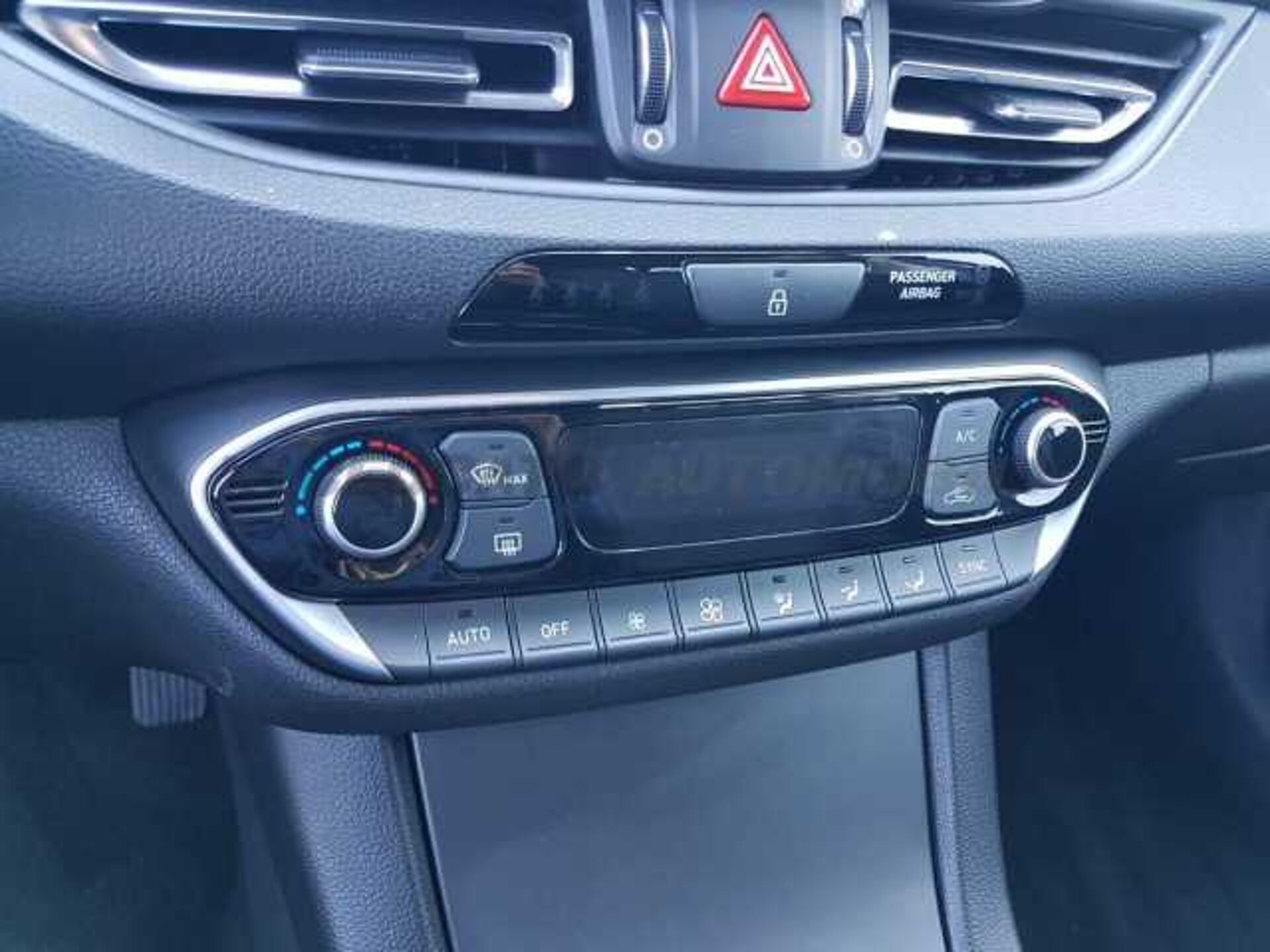 Hyundai i30 1.0l - grey