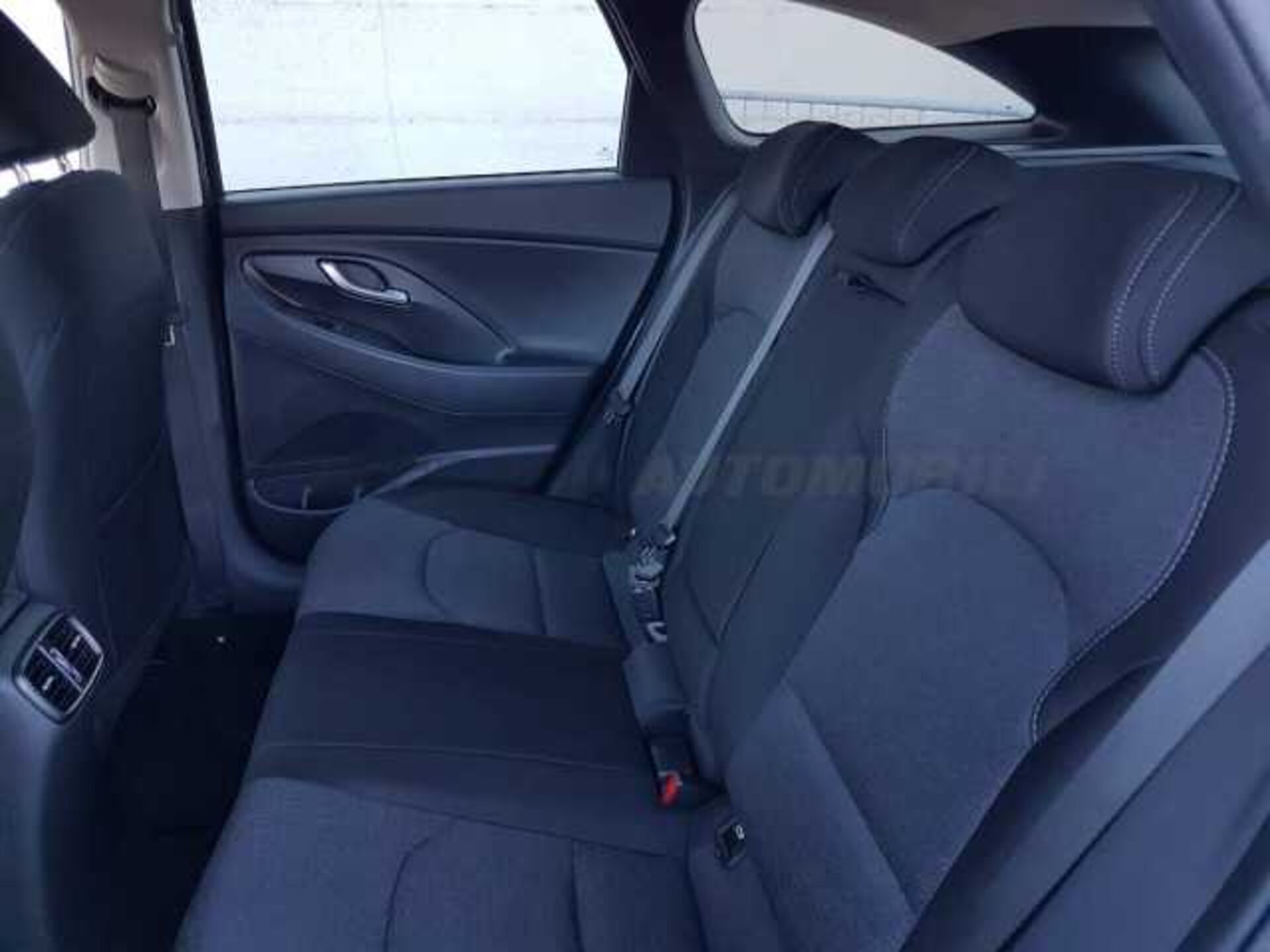 Hyundai i30 1.0l - grey