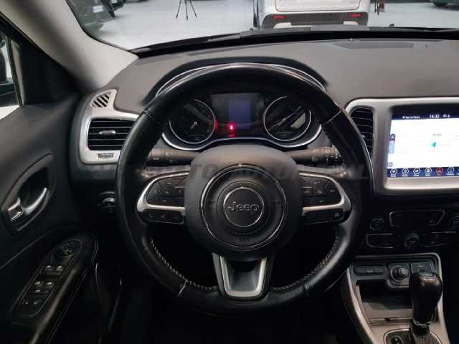 Jeep Compass 1.3l - grey