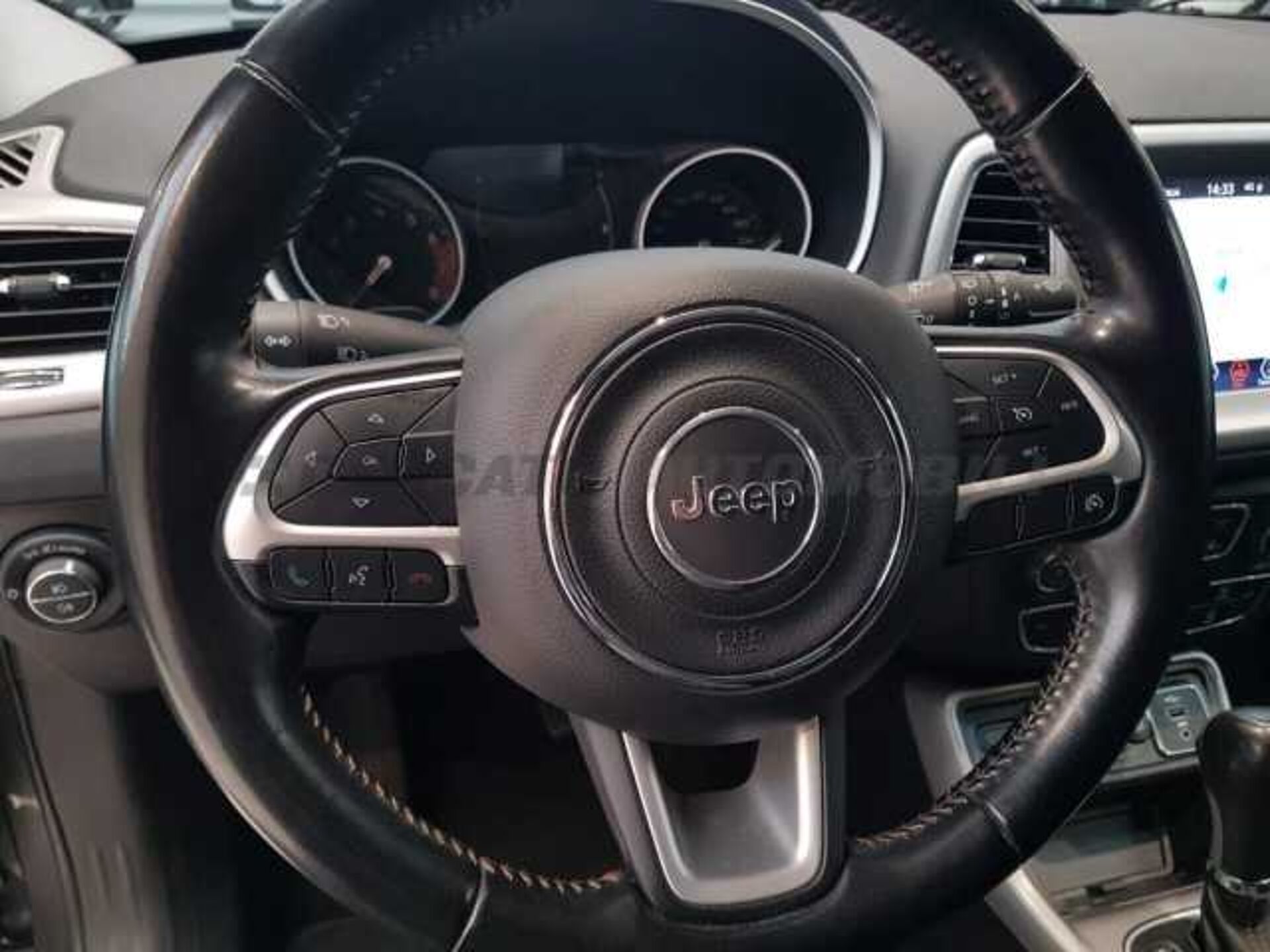 Jeep Compass 1.3l - grey