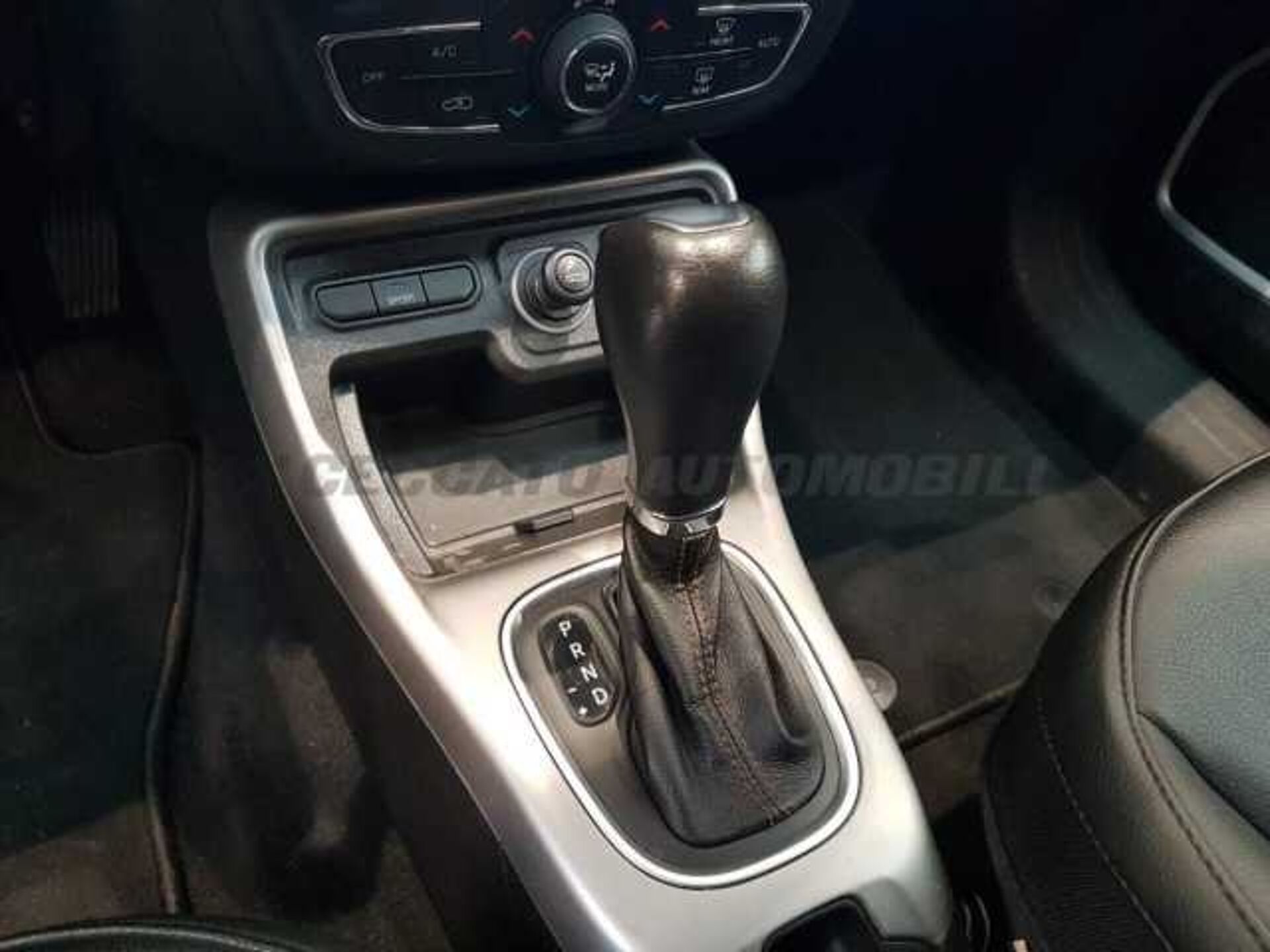 Jeep Compass 1.3l - grey