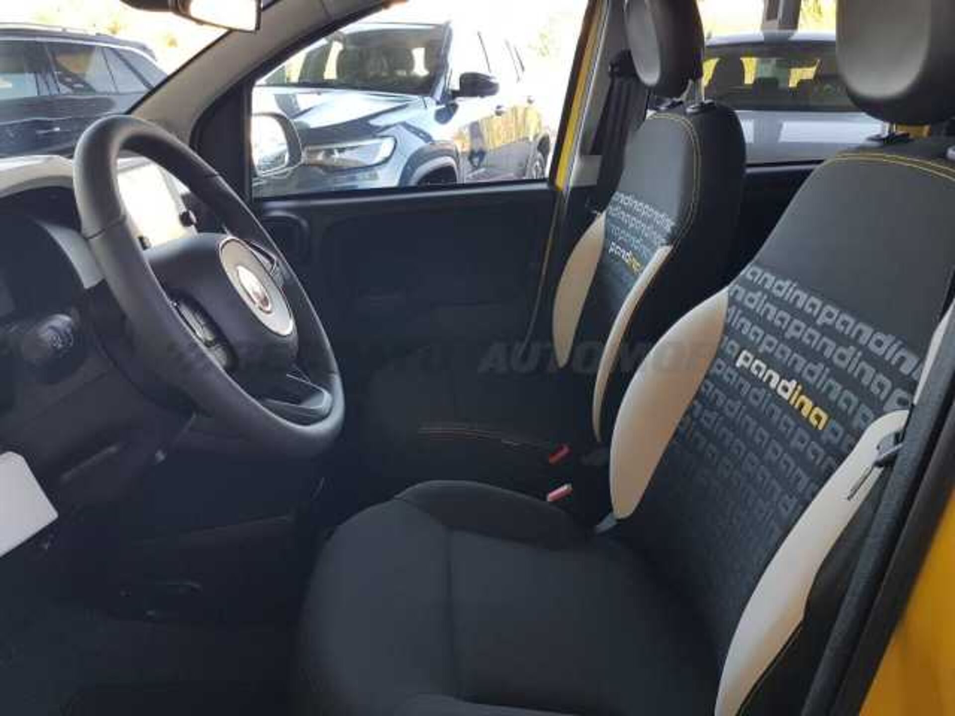 Fiat Panda 1.0l - yellow