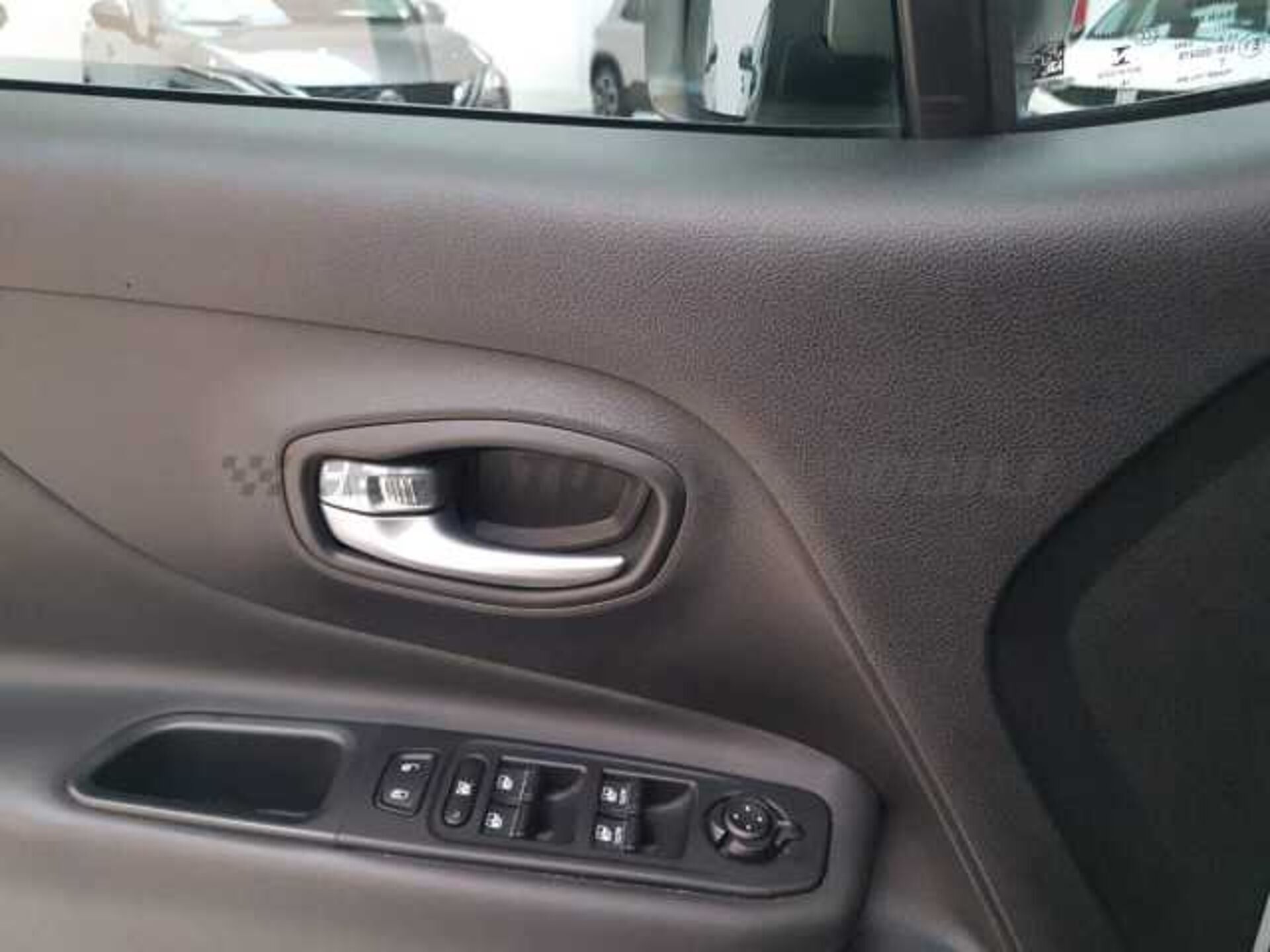 Jeep Renegade 1.3l - white