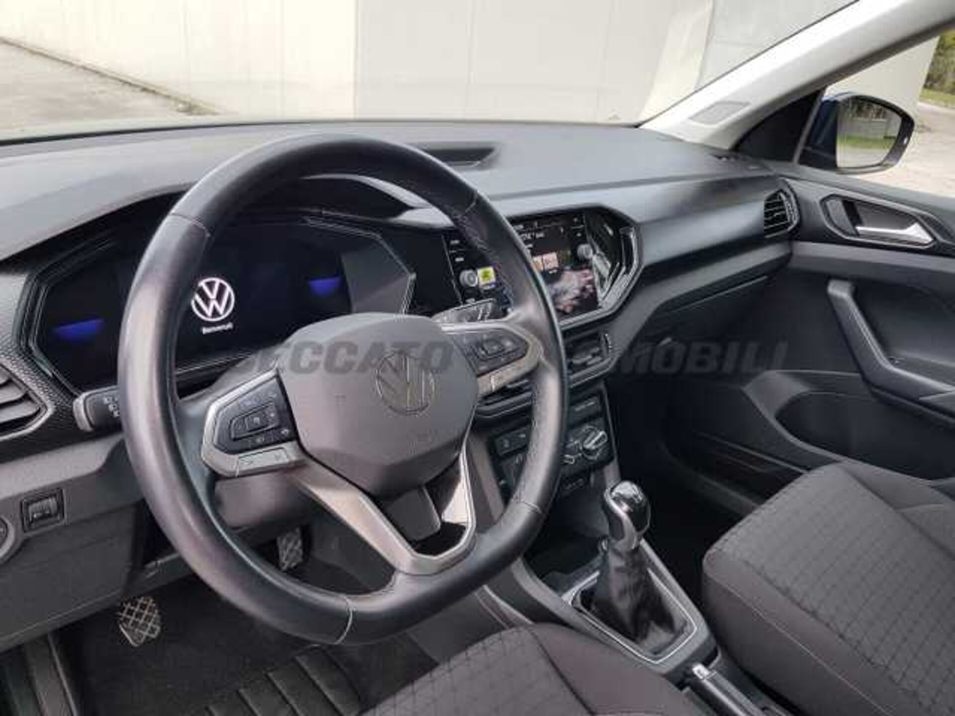 Volkswagen 1.0l - blue