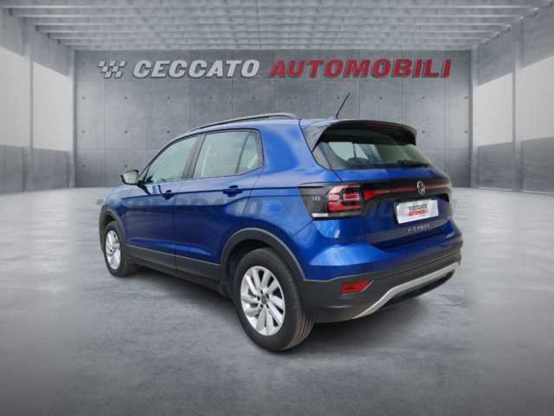 Volkswagen 1.0l - blue