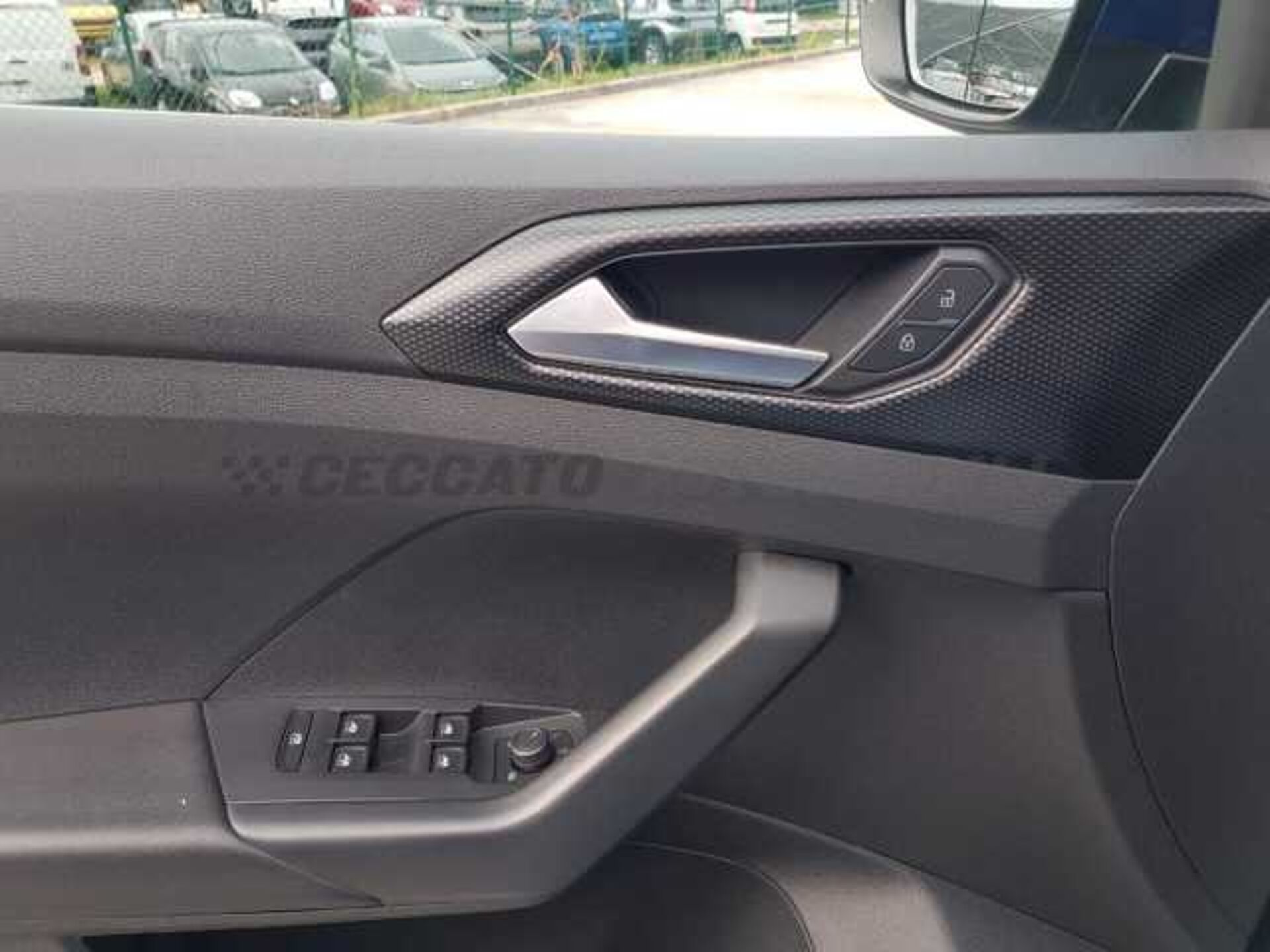 Volkswagen 1.0l - blue