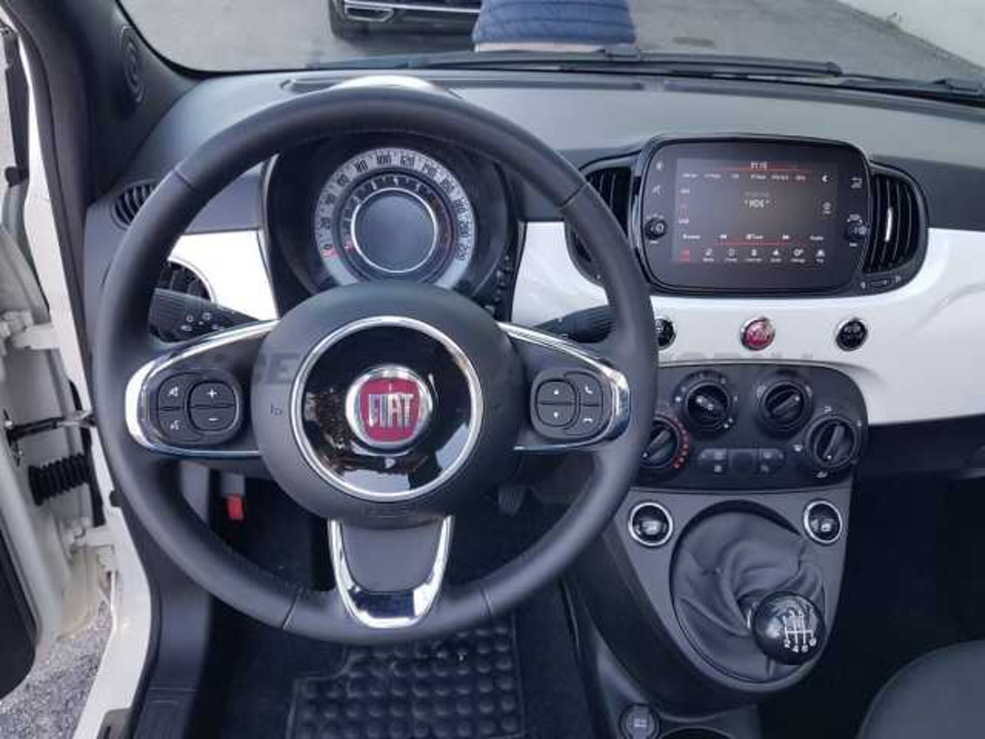 Fiat 500C 1.0l - white