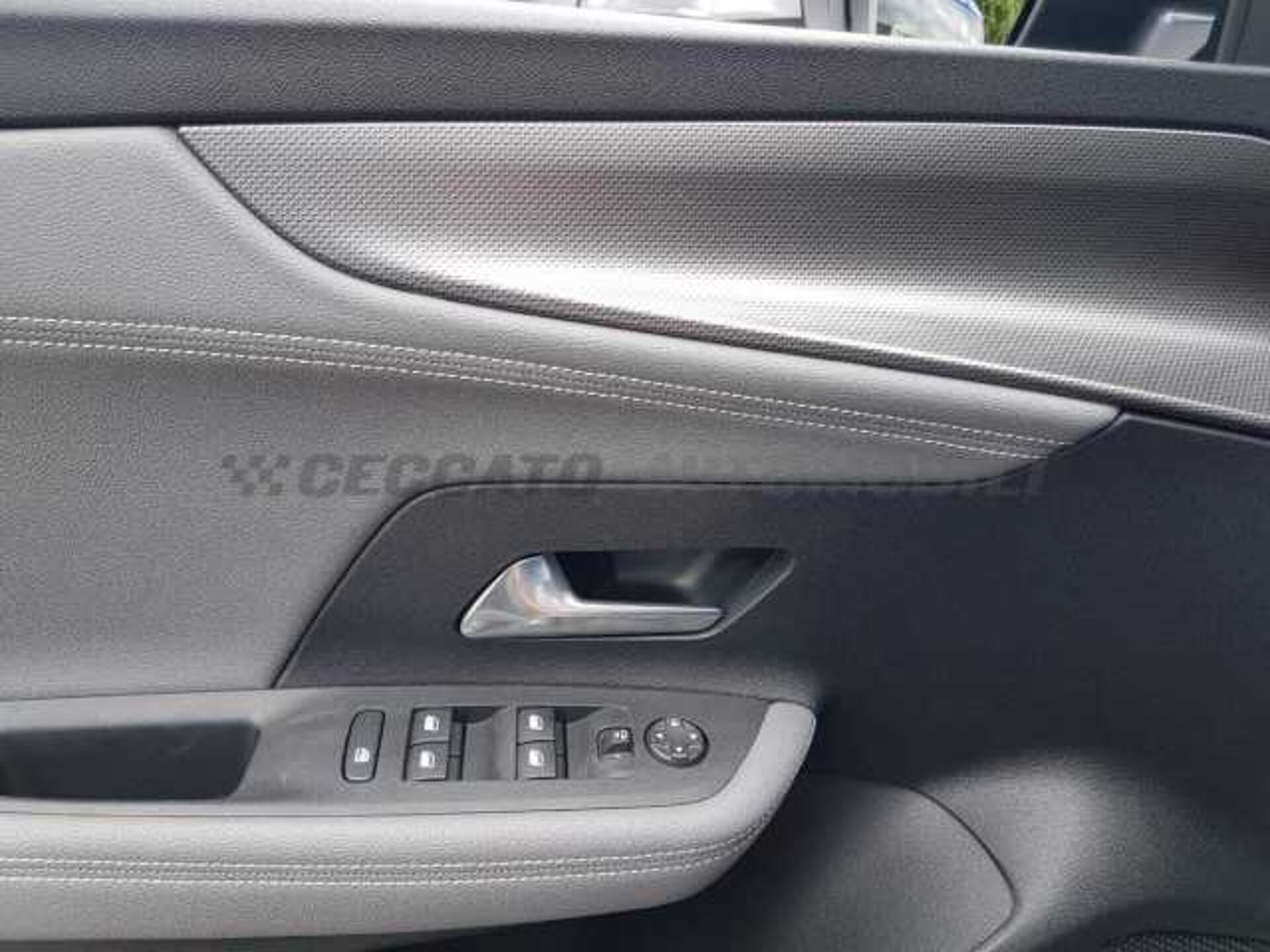 Opel Mokka 1.2l - black