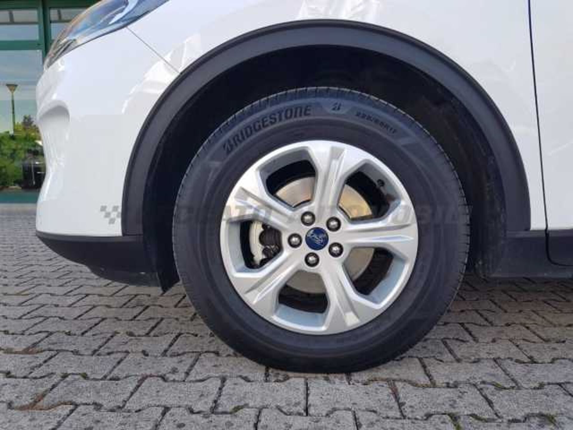 Ford Kuga 1.5l - white