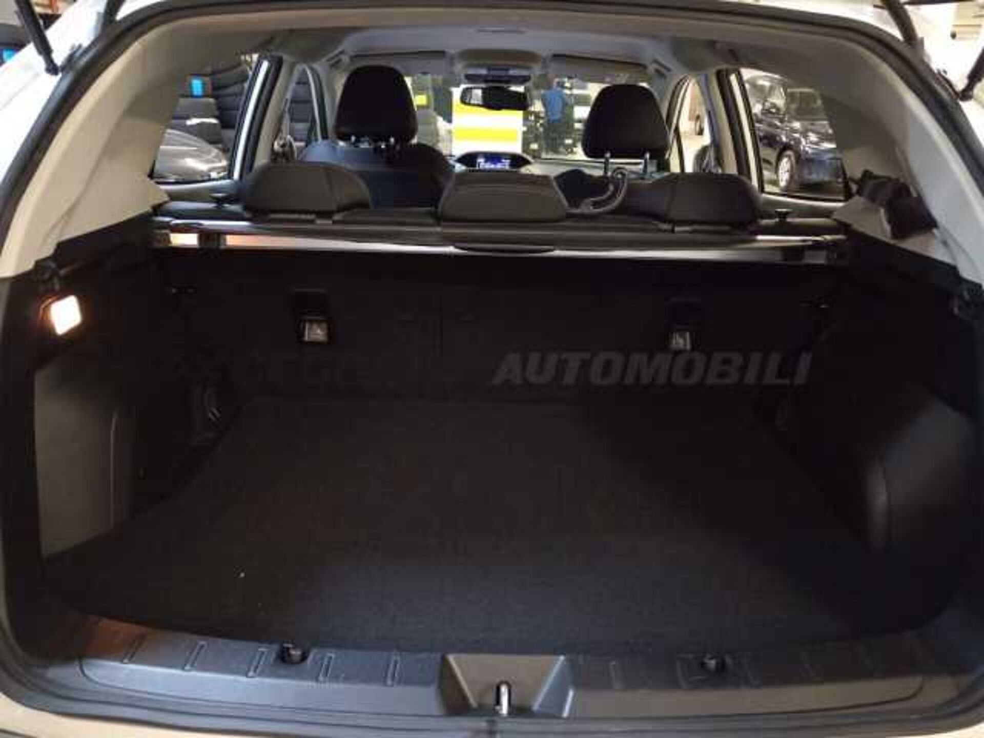 Subaru XV 2.0l - white