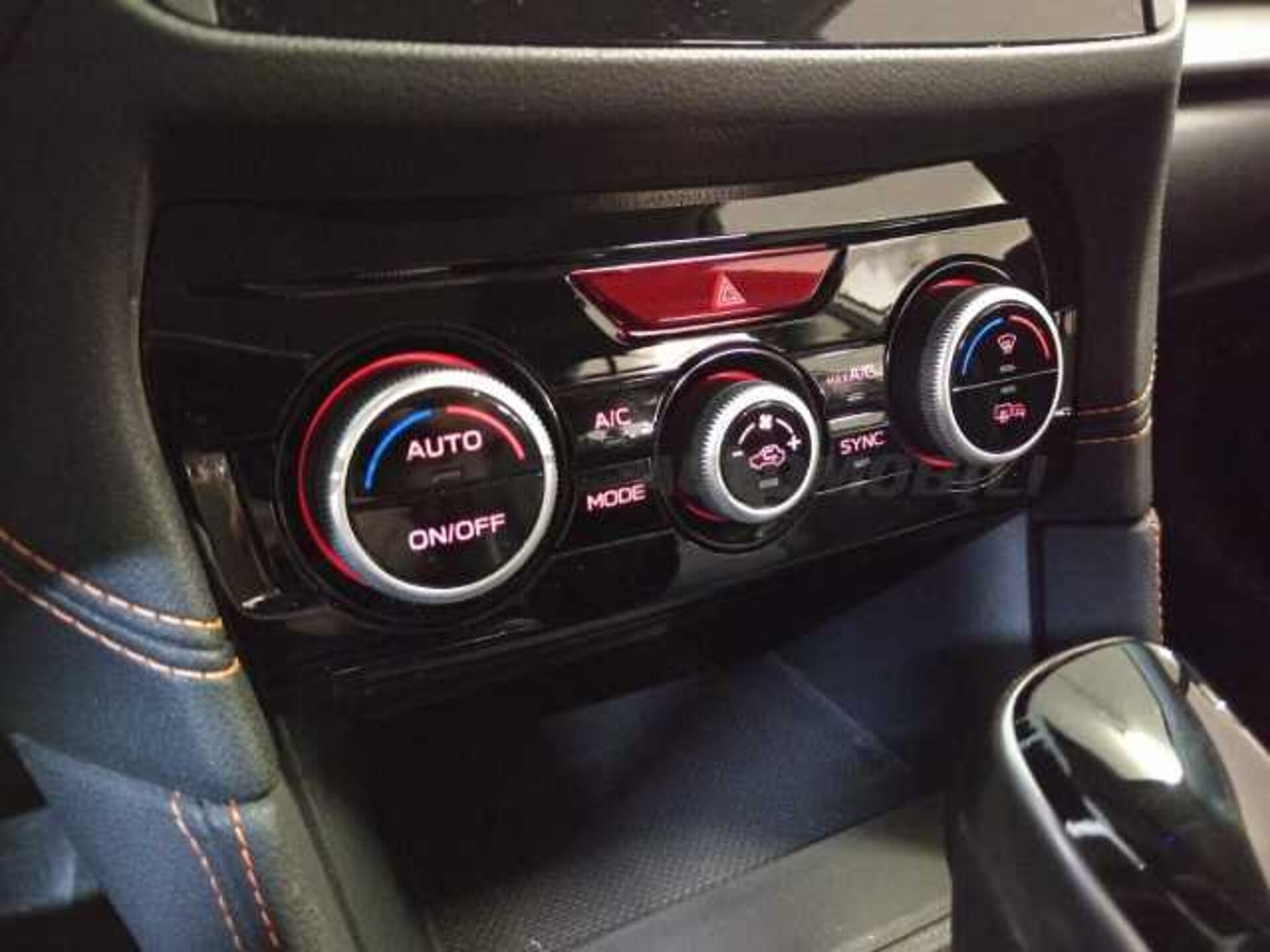 Subaru XV 2.0l - white