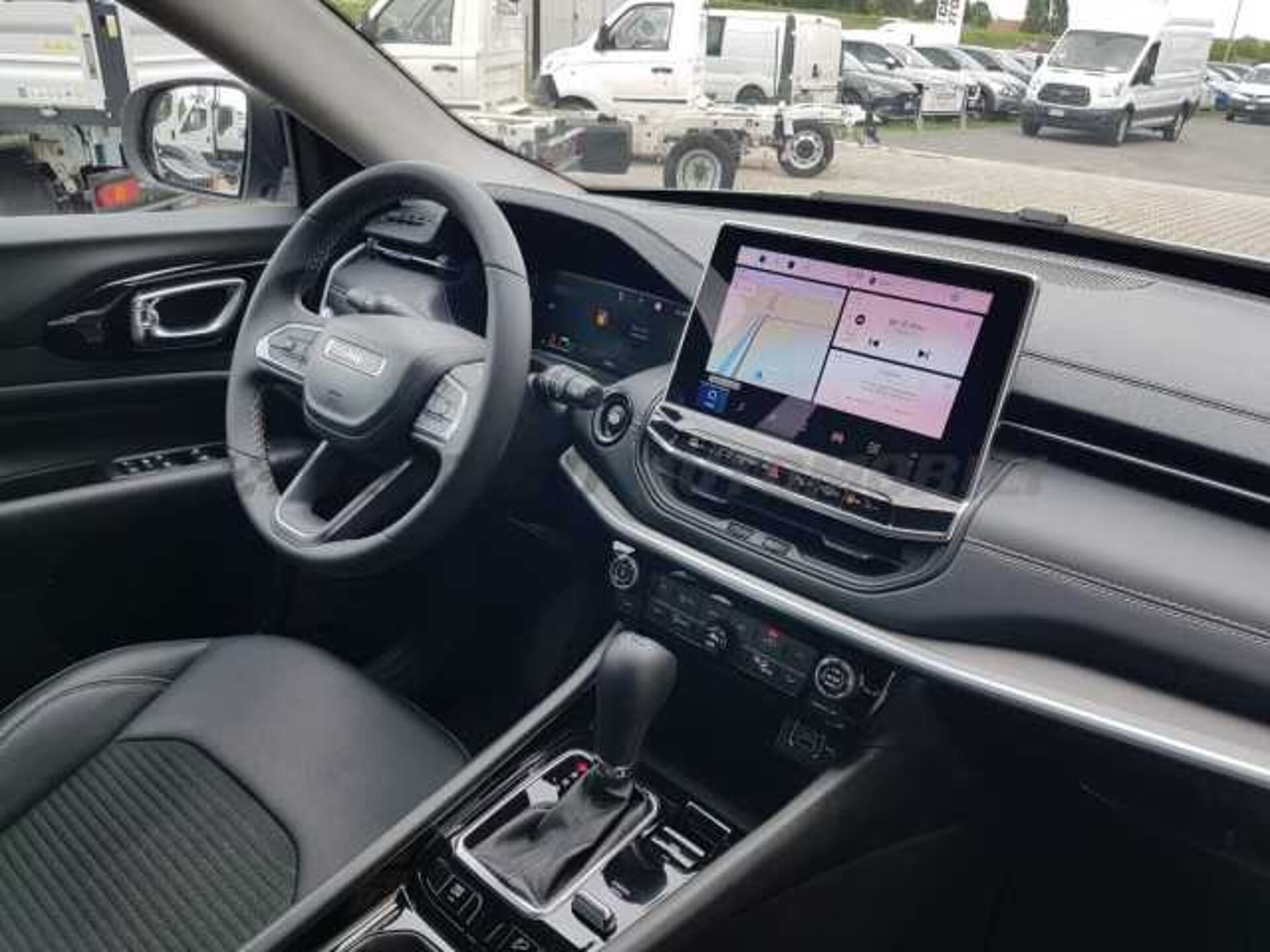 Jeep Compass 1.3l - white