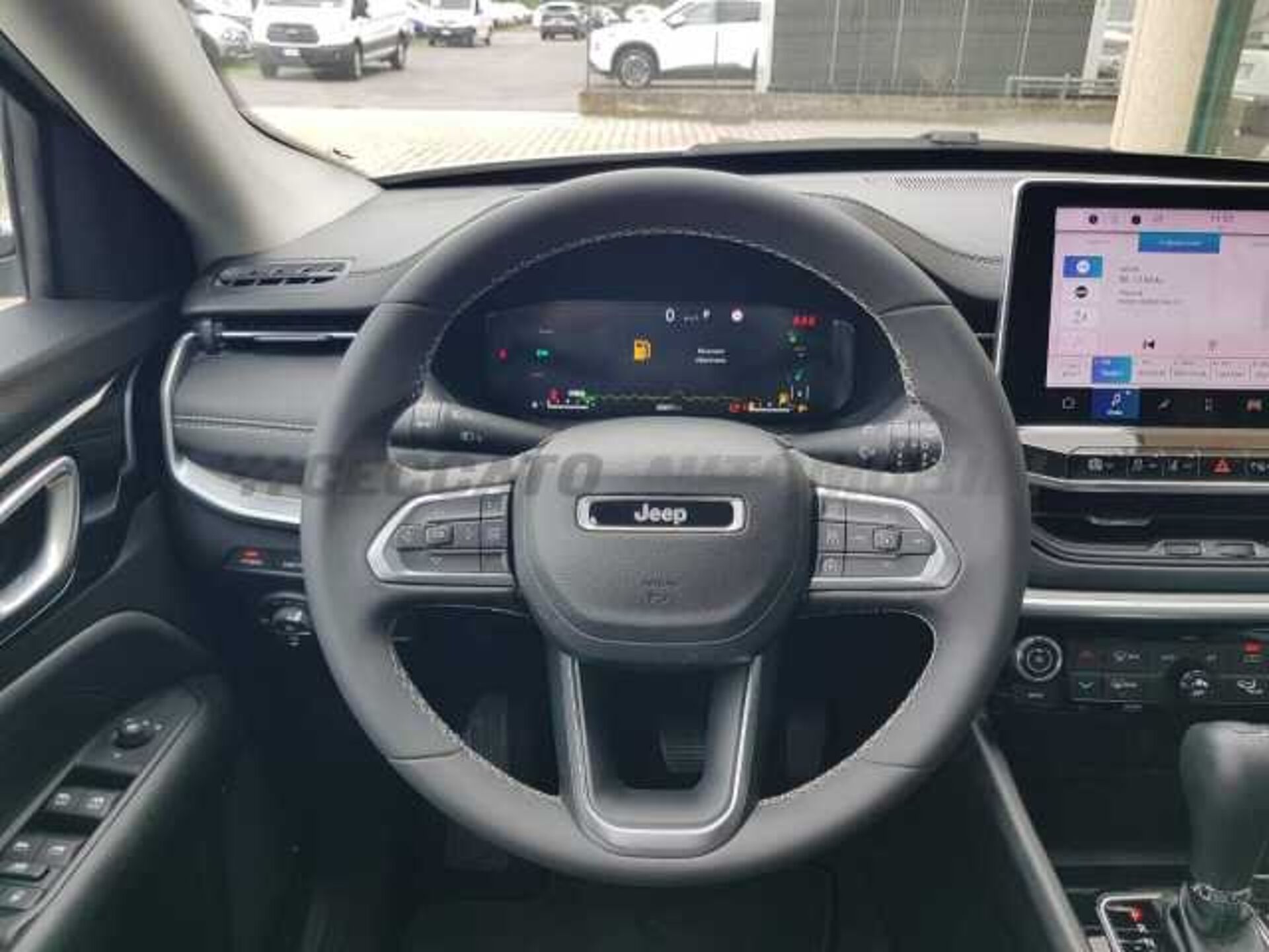 Jeep Compass 1.3l - white