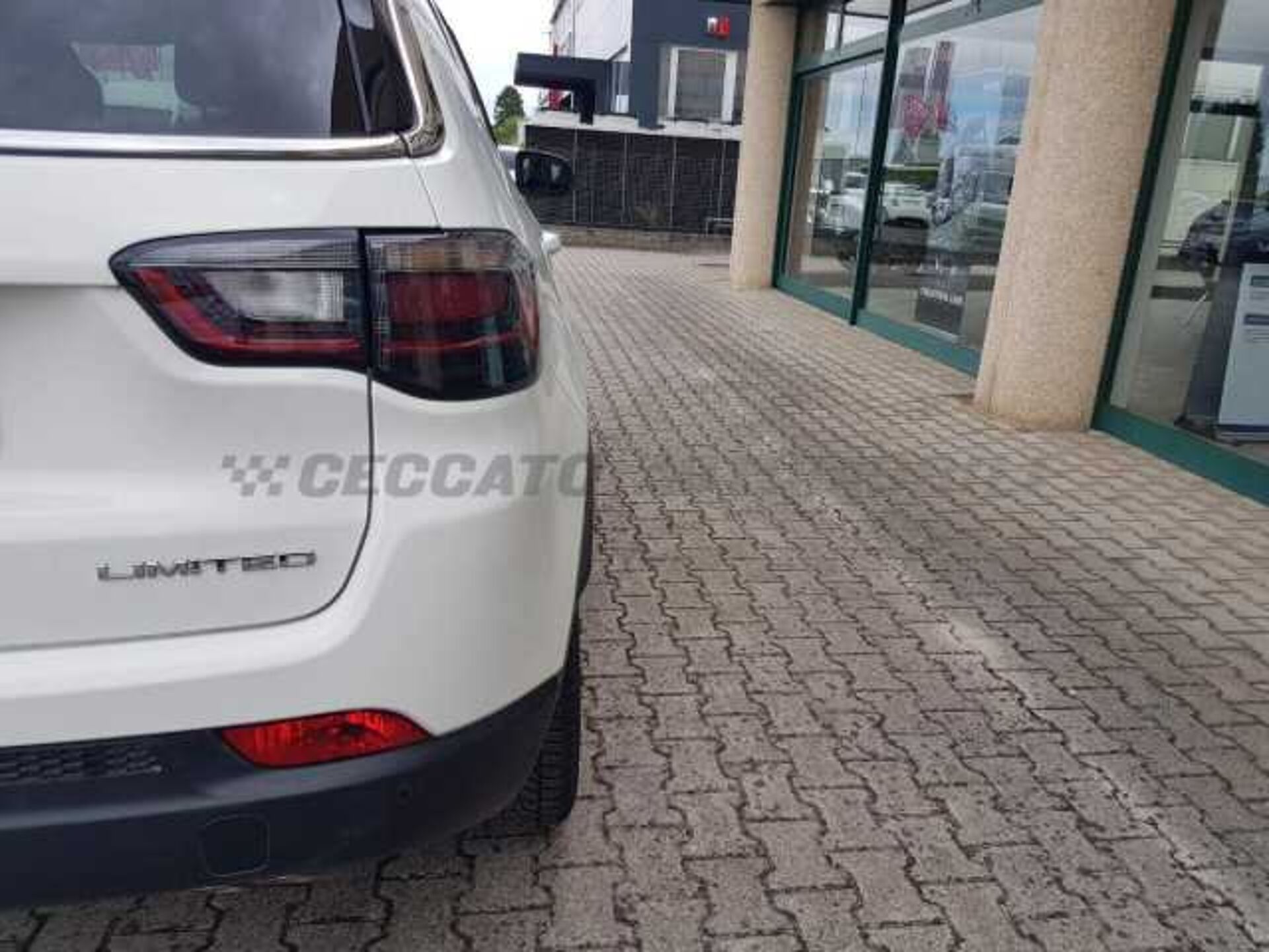 Jeep Compass 1.3l - white