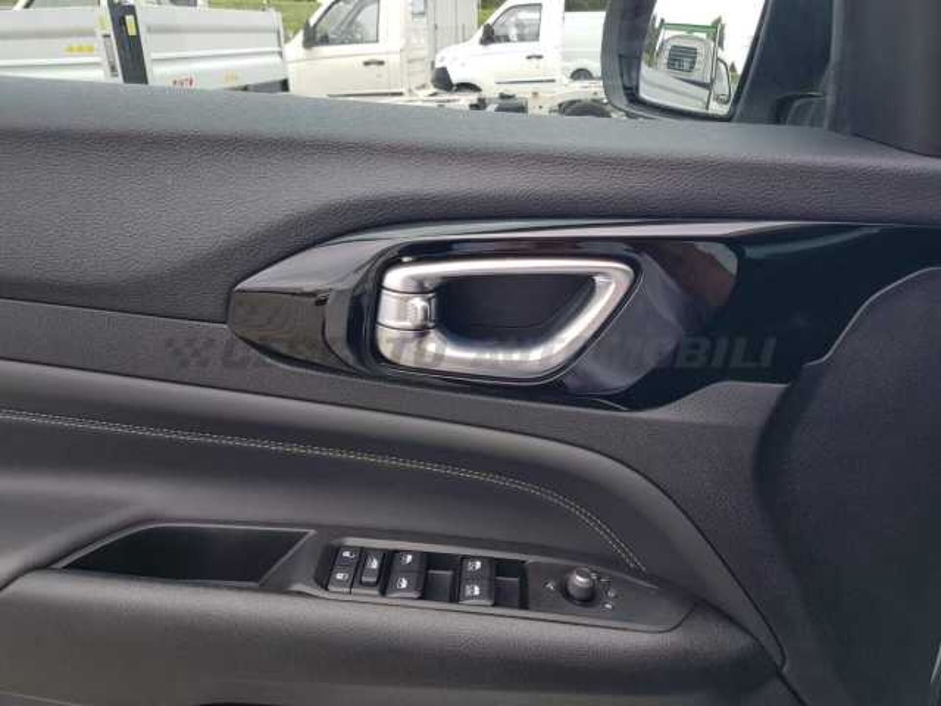 Jeep Compass 1.3l - white