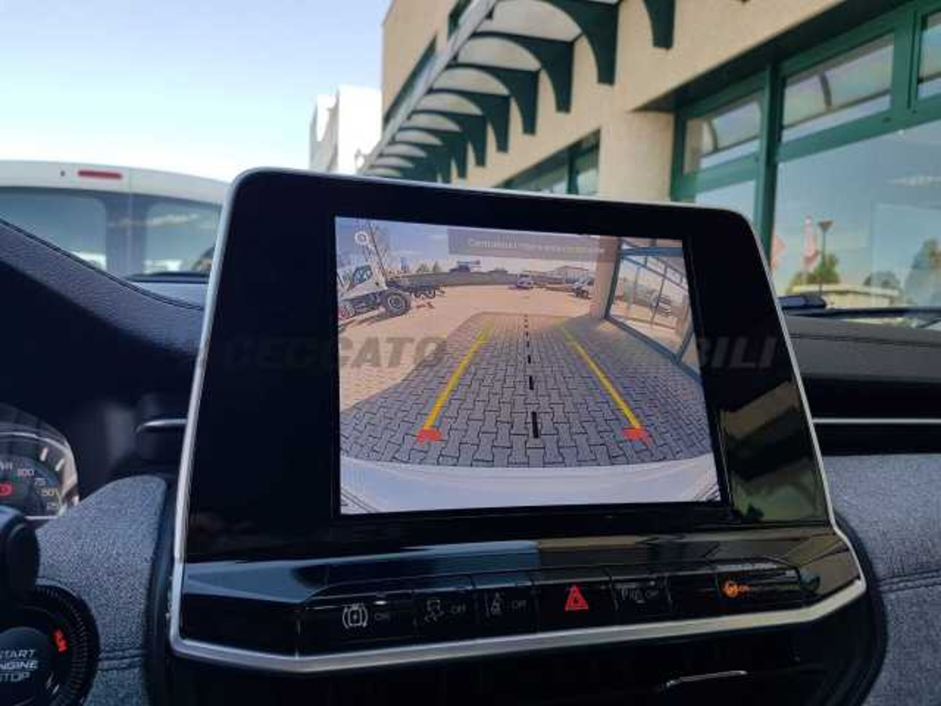 Jeep Compass 1.3l - white