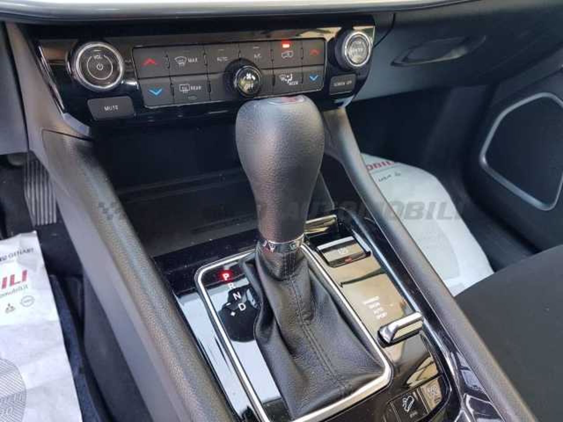 Jeep Compass 1.3l - white