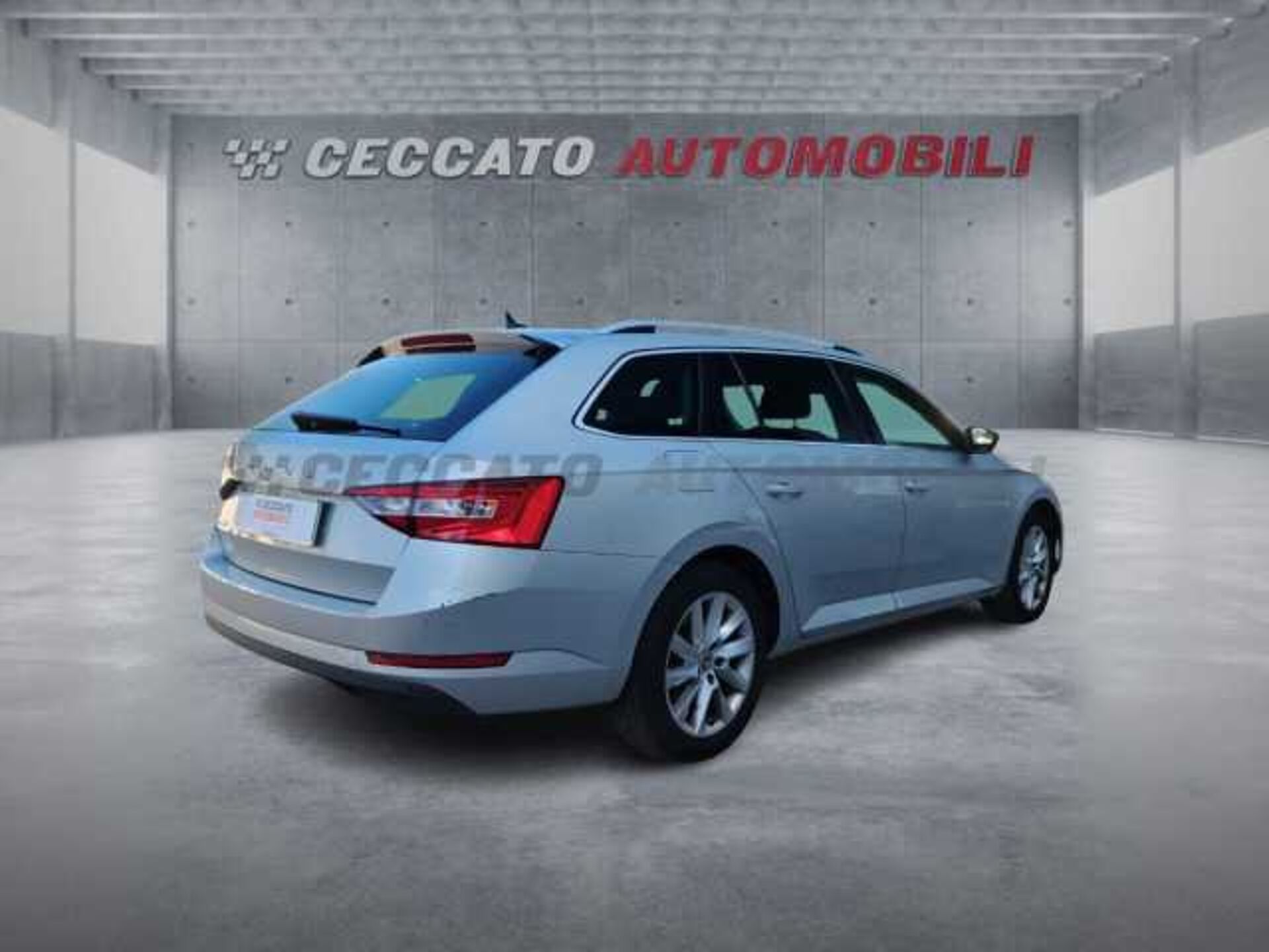 SKODA Superb 2.0l - grey