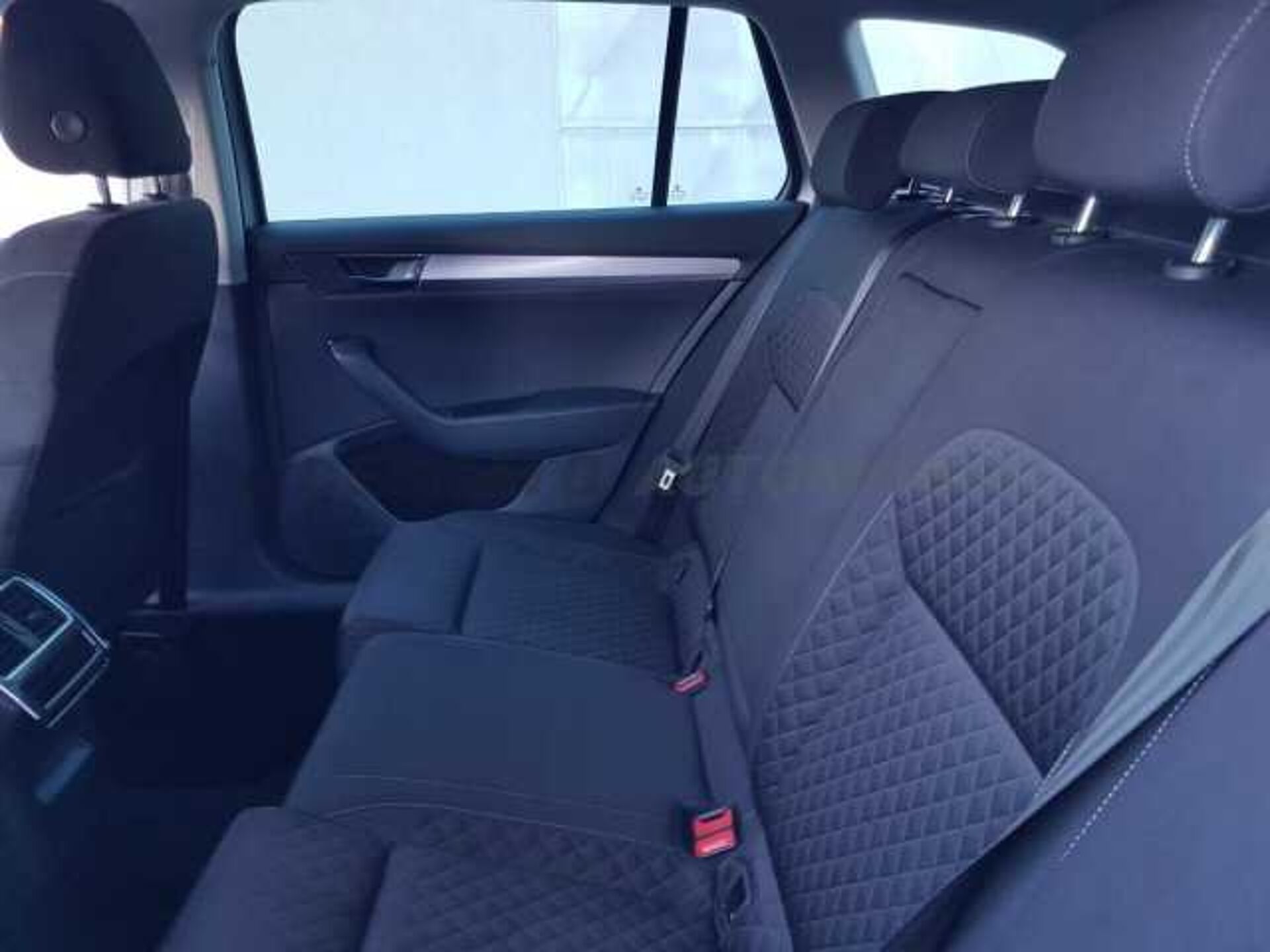 SKODA Superb 2.0l - grey