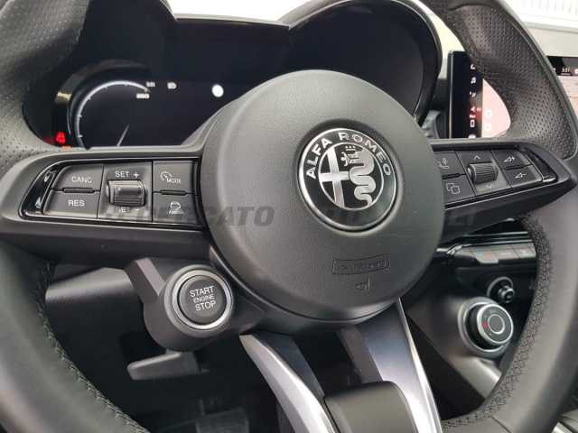 Alfa Romeo Tonale 1.6l - white