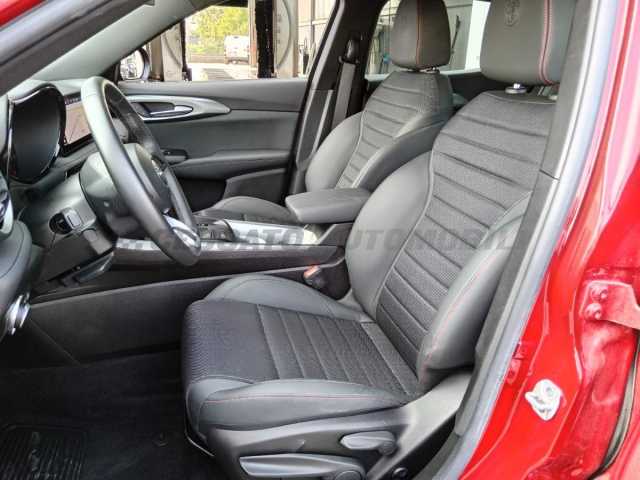 Alfa Romeo Tonale 1.6l - red